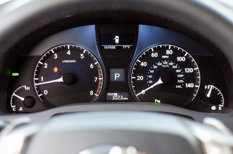  Lexus RX350 F-Sport 2013 года  (фото 21 из 94)